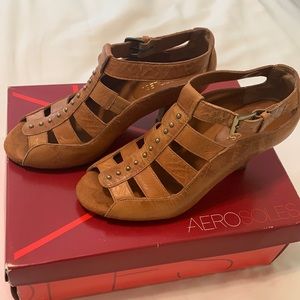 AEROSOLES angle strap on sandals
